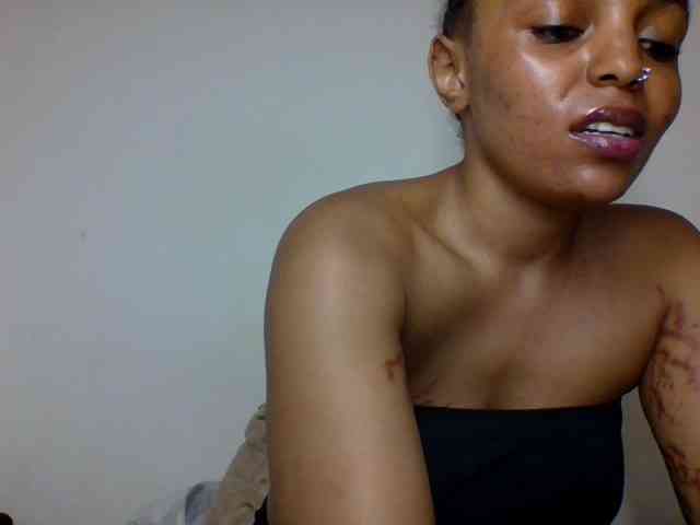 Candy011 webcam