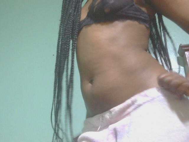 Ebonyflo live cam on BongaCams
