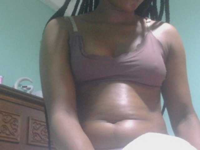 Ebonyflo live cam on BongaCams