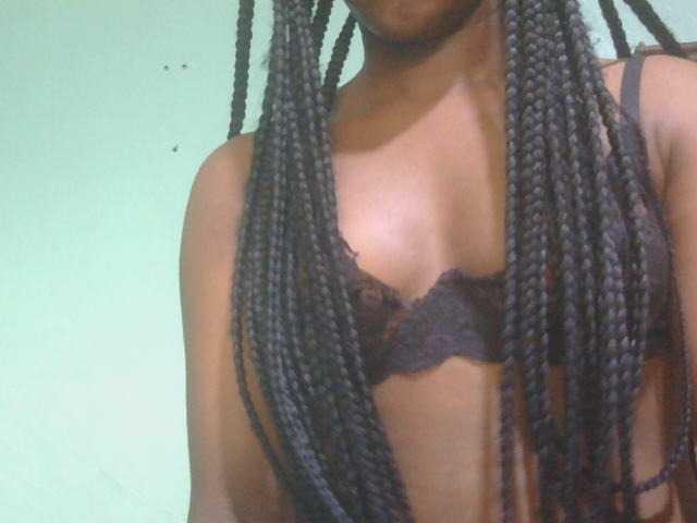 Ebonyflo live cam on BongaCams