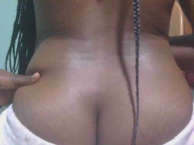 Ebonyflo live cam on BongaCams