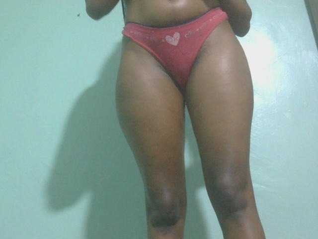 Ebonyflo live cam on BongaCams