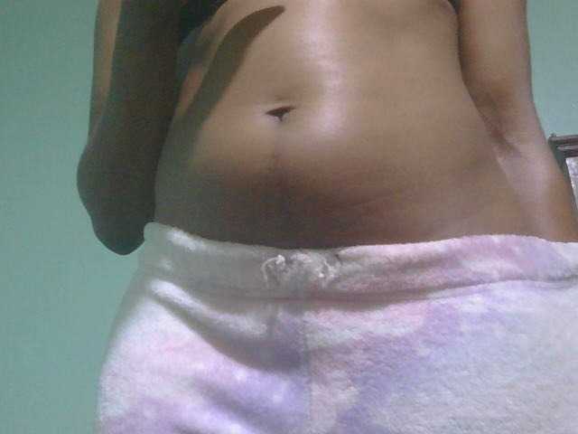 Ebonyflo live cam on BongaCams