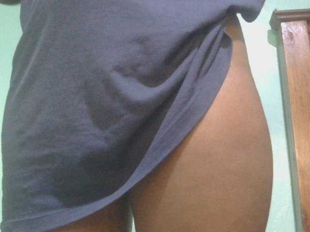 Ebonyflo live cam on BongaCams