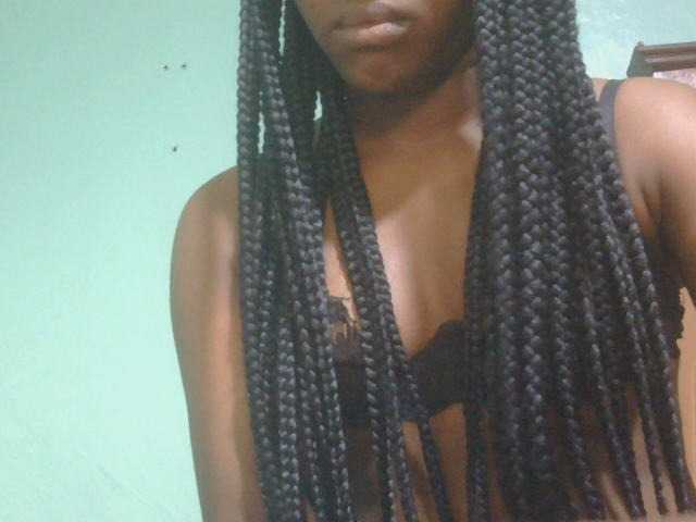 Ebonyflo live cam on BongaCams