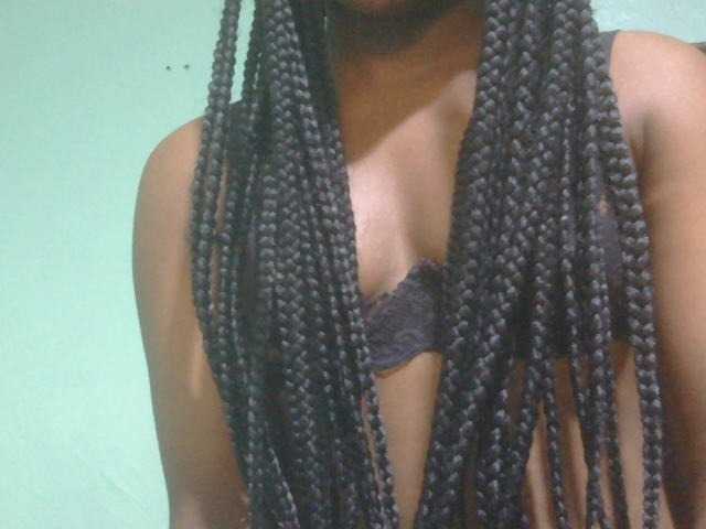 Ebonyflo live cam on BongaCams