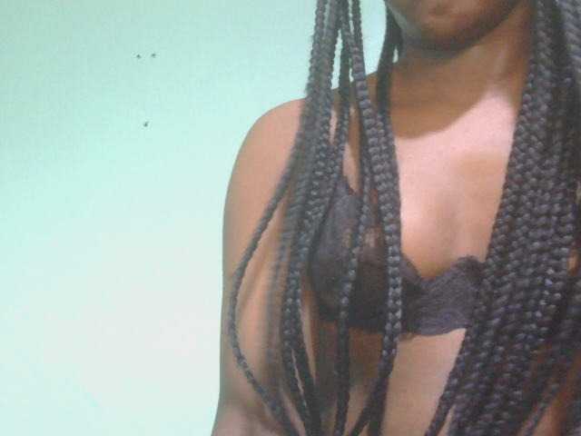 Ebonyflo live cam on BongaCams