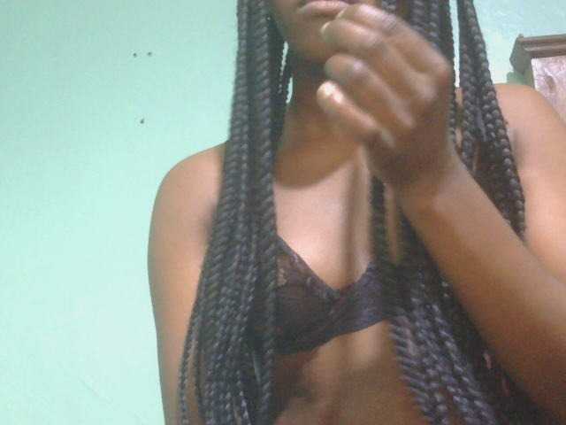Ebonyflo live cam on BongaCams