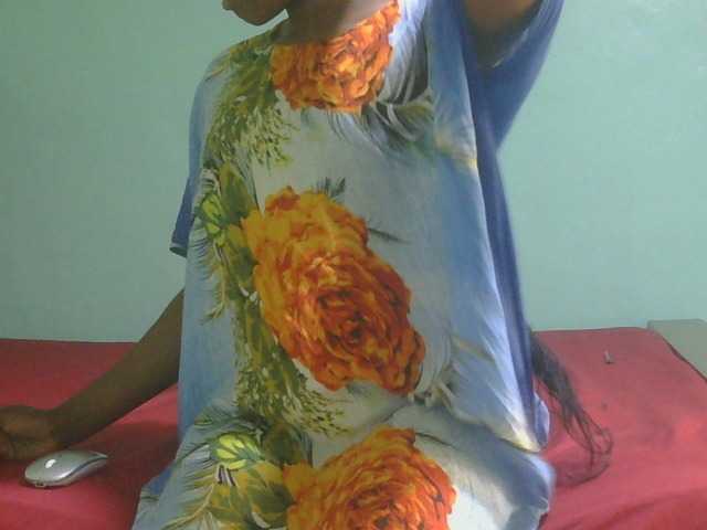 Ebonyflo live cam on BongaCams