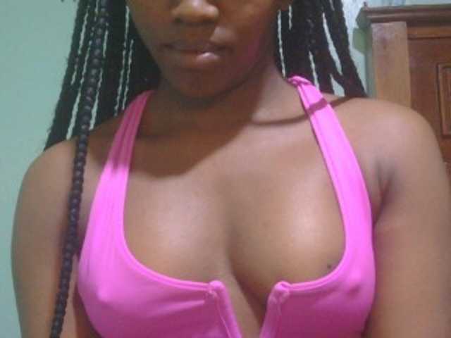 Ebonyflo live cam on BongaCams