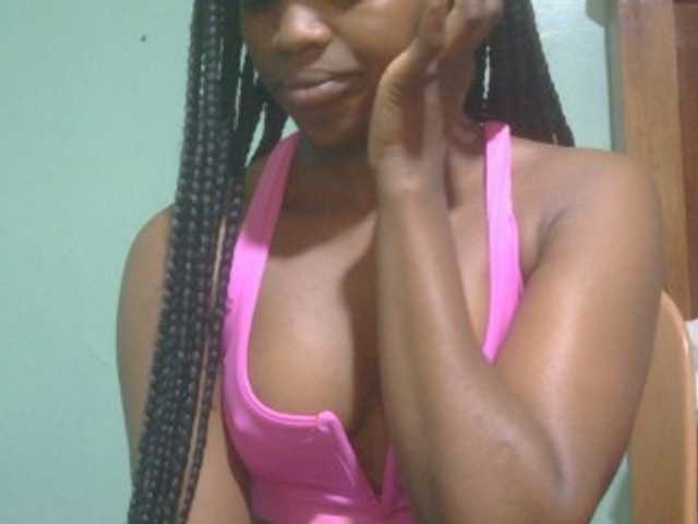 Ebonyflo live cam on BongaCams