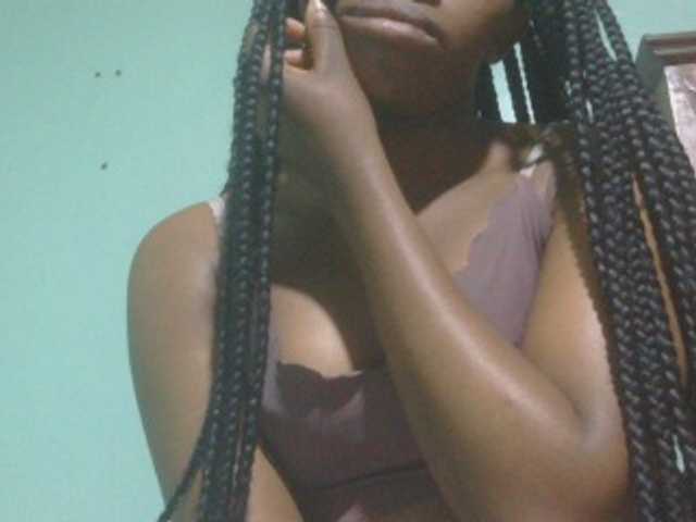 Ebonyflo live cam on BongaCams