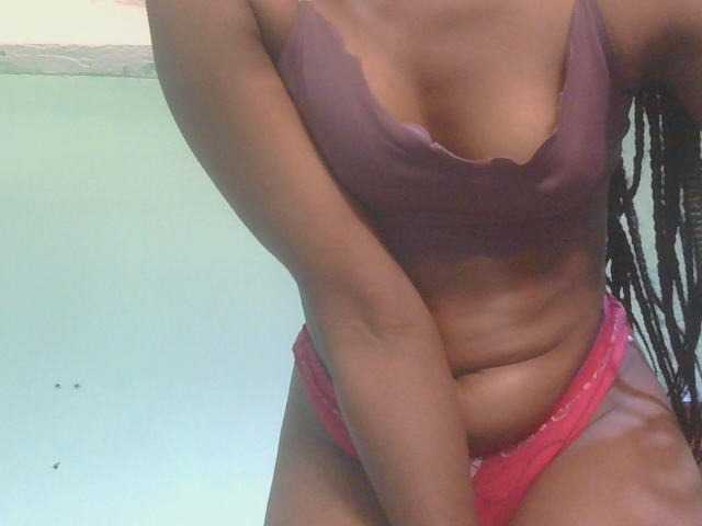 Ebonyflo live cam on BongaCams