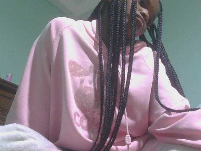 Ebonyflo live cam on BongaCams