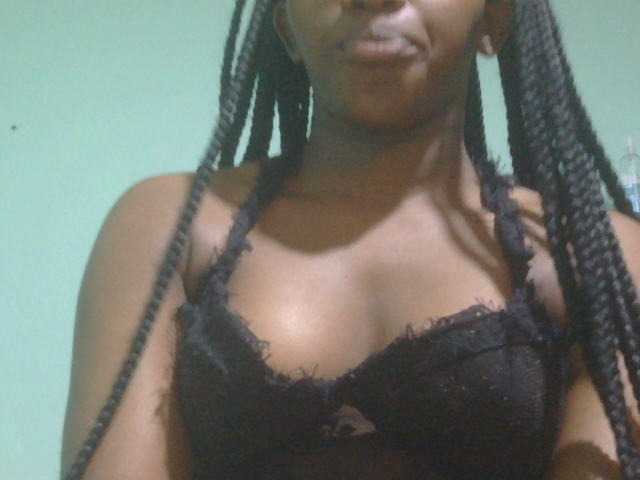 Ebonyflo live cam on BongaCams
