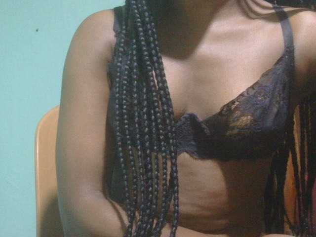 Ebonyflo live cam on BongaCams