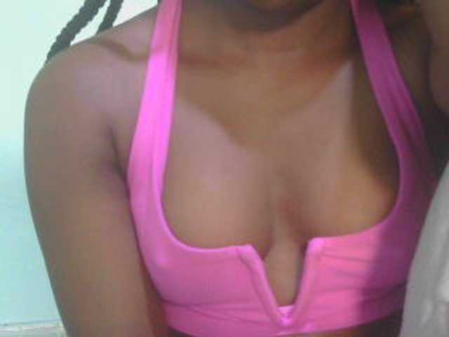 Ebonyflo live cam on BongaCams