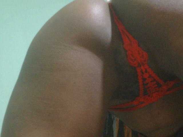 Ebonyflo live cam on BongaCams