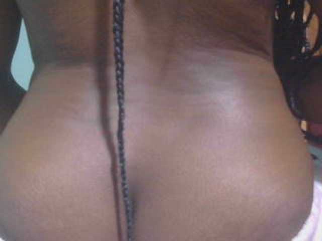 Ebonyflo live cam on BongaCams