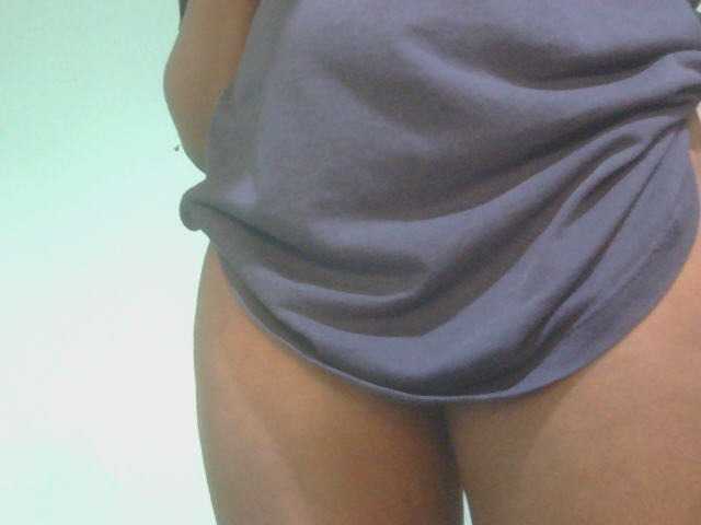 Ebonyflo live cam on BongaCams