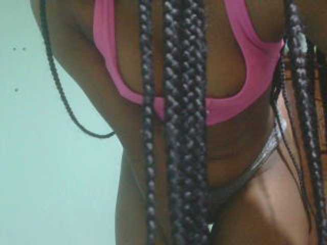 Ebonyflo live cam on BongaCams