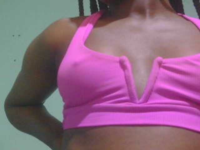 Ebonyflo live cam on BongaCams