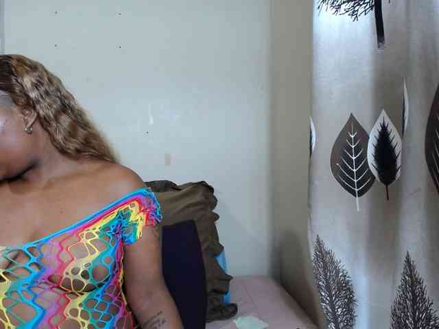MissNaughty99 webcam