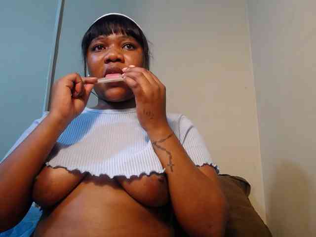 MissNaughty99 webcam