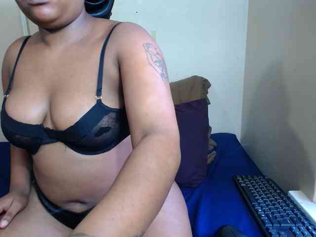 MissNaughty99 webcam