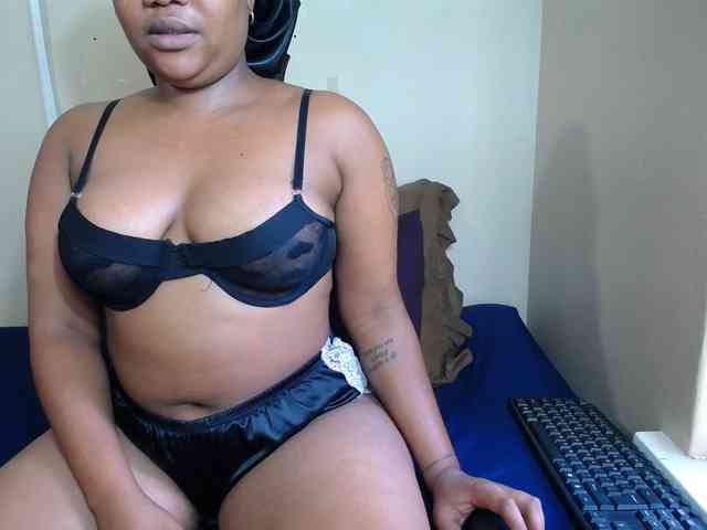 MissNaughty99 webcam