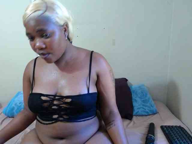 MissNaughty99 webcam