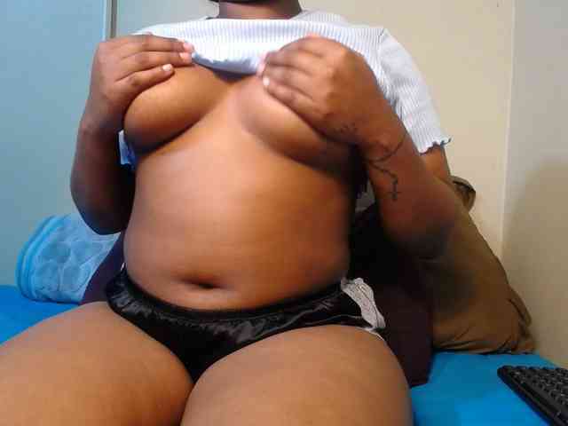 MissNaughty99 webcam