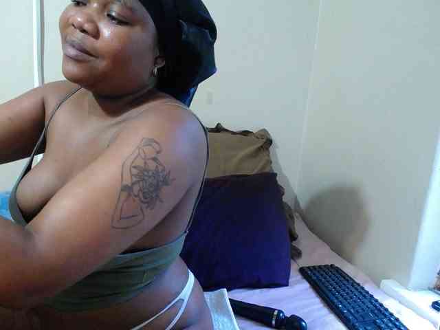 MissNaughty99 webcam