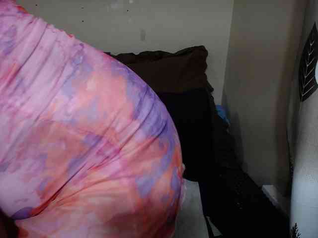 MissNaughty99 webcam