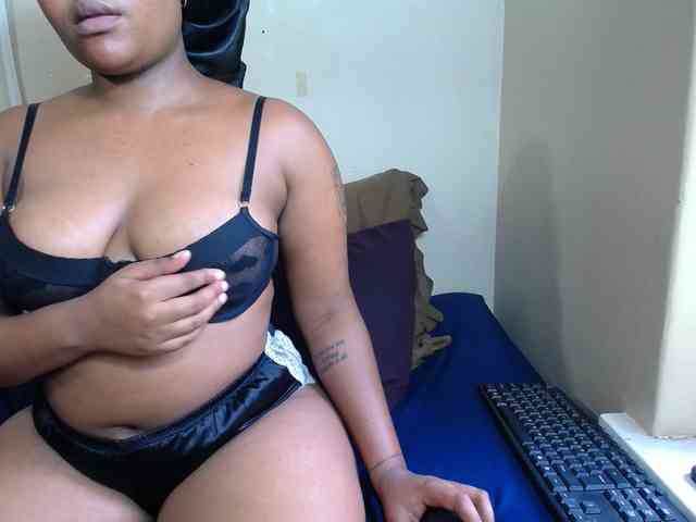 MissNaughty99 webcam