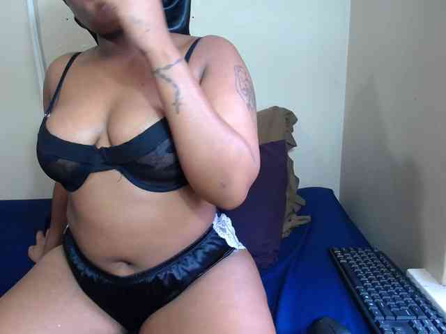 MissNaughty99 webcam