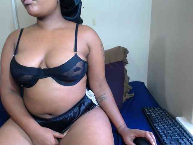 MissNaughty99 webcam