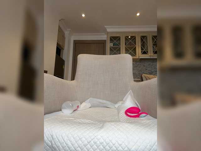 Linnea-67 live cam on BongaCams