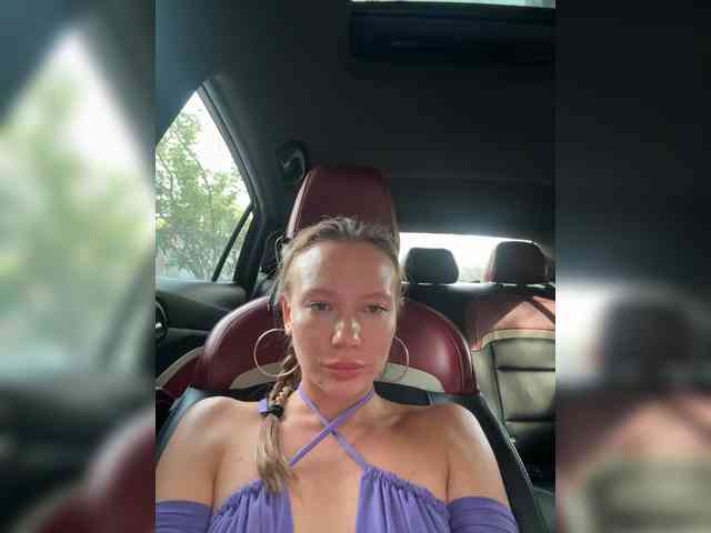 Linnea-67 Sex Cam Show