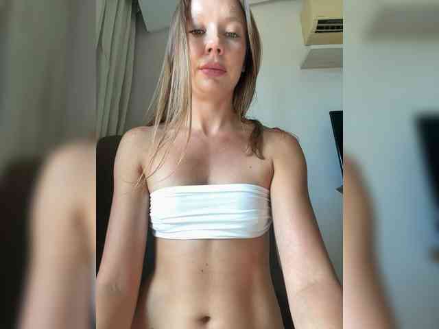 Linnea-67 webcam