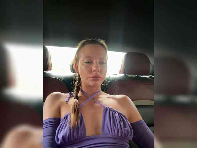 Linnea-67 Sex Cam Show