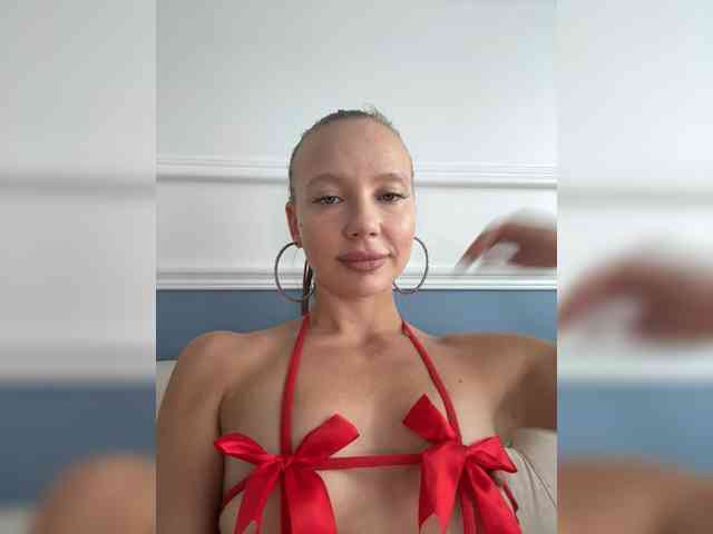 Linnea-67 Sex Cam Show