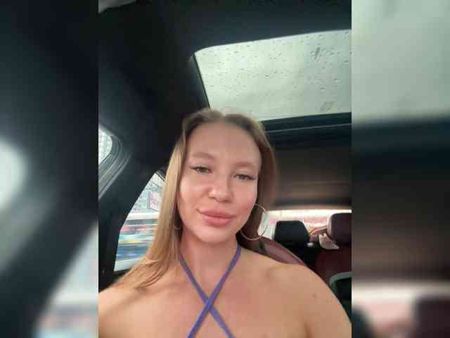 Linnea-67 webcam