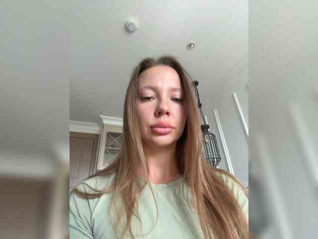 Linnea-67 webcam