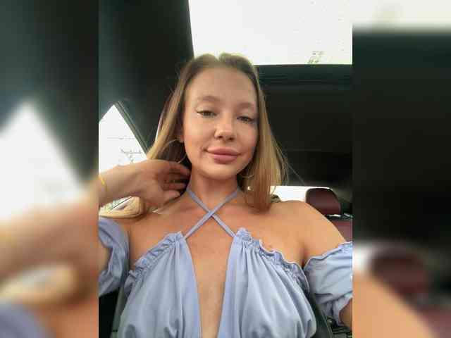 Linnea-67 webcam