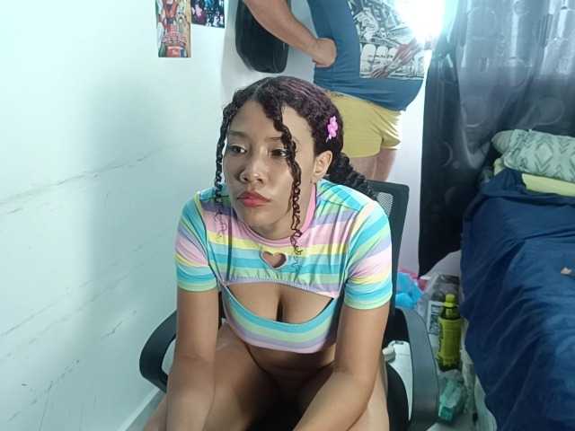 kattynderic live cam on BongaCams
