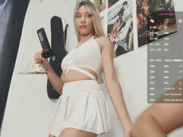 kattynderic live cam on BongaCams
