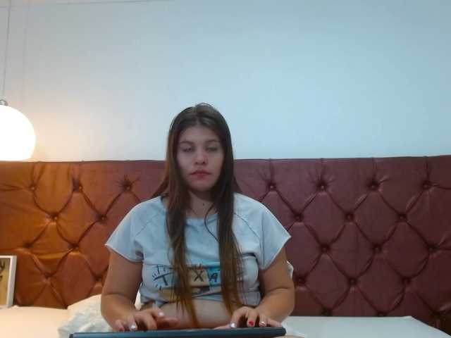 LuciaEvansC live cam on BongaCams