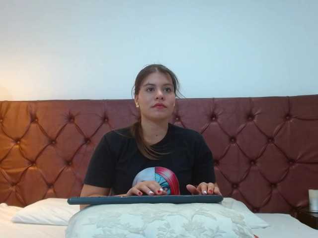 LuciaEvansC live cam on BongaCams