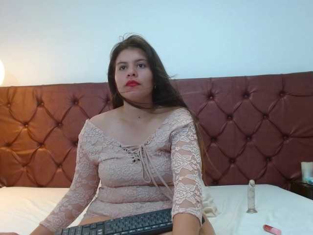 LuciaEvansC live cam on BongaCams